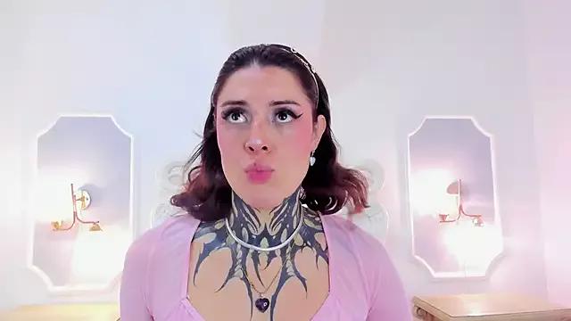 Try our girls live displays and explore the company of endless strippers, with beautiful physiques, vibrating toys and more.