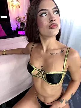 Try our girls live displays and explore the company of endless strippers, with beautiful physiques, vibrating toys and more.