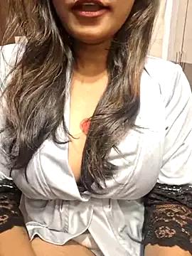 Try our girls live displays and explore the company of endless strippers, with beautiful physiques, vibrating toys and more.