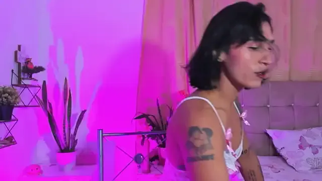 nahomi28_ — enjoy the great erotic show my guys