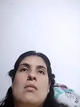 Naiara_Love from StripChat is Freechat