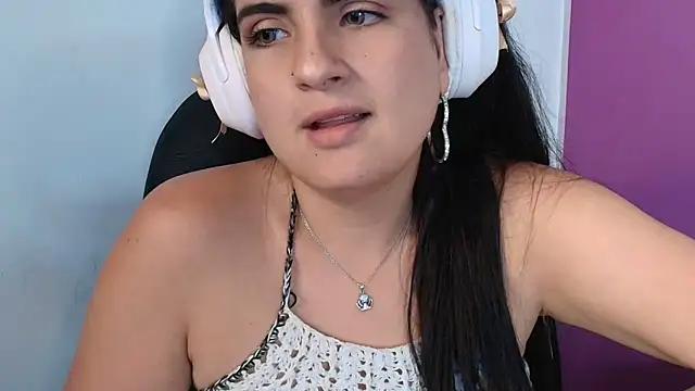 NaiaraChair from StripChat
