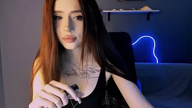 Try our girls live displays and explore the company of endless strippers, with beautiful physiques, vibrating toys and more.