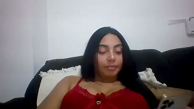 Nandinha777 — cavalgar no dildo ,  plug de 4