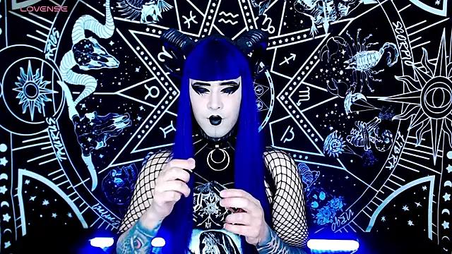 Try our girls live displays and explore the company of endless strippers, with beautiful physiques, vibrating toys and more.