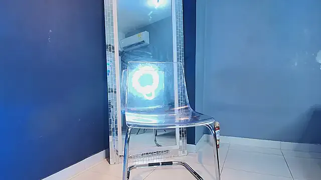 Avatar of NaomiQueents