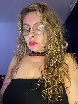 Try our girls live displays and explore the company of endless strippers, with beautiful physiques, vibrating toys and more.