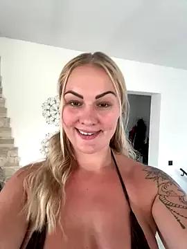 Try our girls live displays and explore the company of endless strippers, with beautiful physiques, vibrating toys and more.