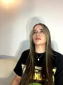 Try our girls live displays and explore the company of endless strippers, with beautiful physiques, vibrating toys and more.