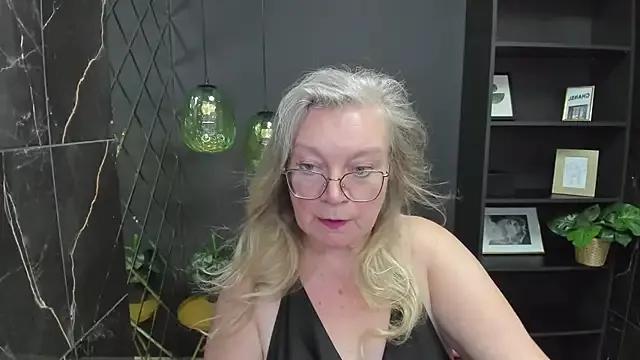 NataliMellow from StripChat