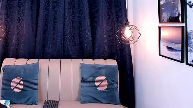 Try our girls live displays and explore the company of endless strippers, with beautiful physiques, vibrating toys and more.