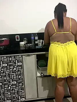 NatashaAzura — mostrar bucetinha de pertinho