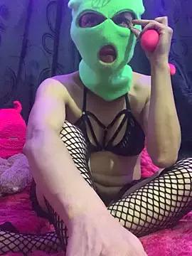 Try our girls live displays and explore the company of endless strippers, with beautiful physiques, vibrating toys and more.