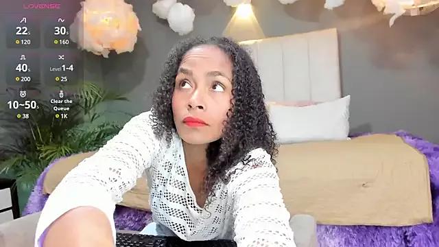 Naughty_Ebonyy_ from StripChat is Freechat
