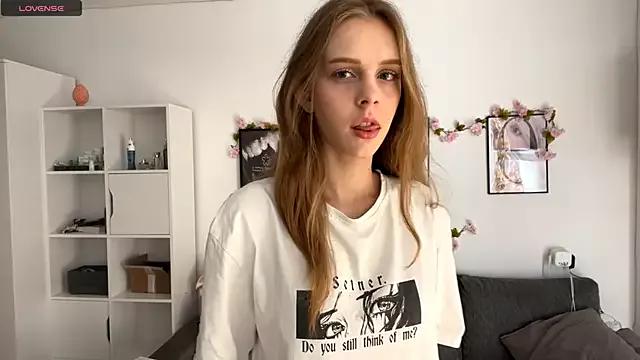 Naughtybaby11 from StripChat is Freechat