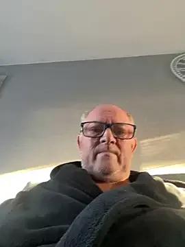 Try our girls live displays and explore the company of endless strippers, with beautiful physiques, vibrating toys and more.