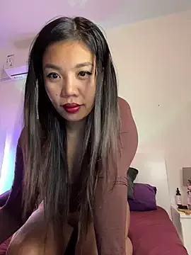 Try our girls live displays and explore the company of endless strippers, with beautiful physiques, vibrating toys and more.