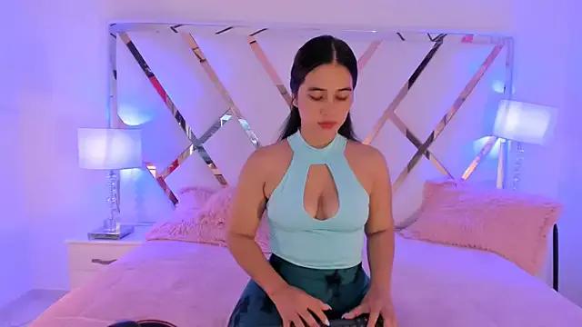 Try our girls live displays and explore the company of endless strippers, with beautiful physiques, vibrating toys and more.