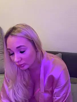 Photos of NellyExtraa from StripChat is Freechat