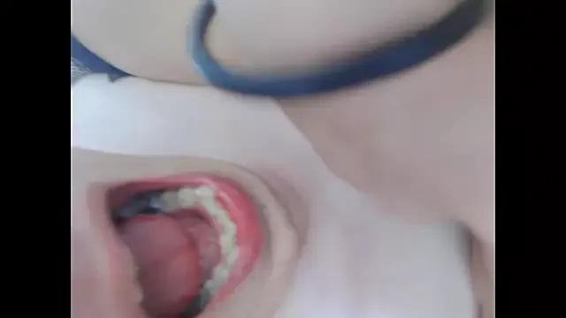 nene_teacher from StripChat