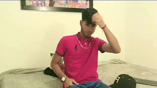 Neo_latinn from StripChat is Freechat
