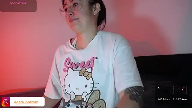 NewAgatha_Bolton — spank hard in my ass, doggy and oil