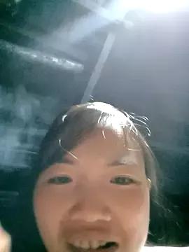 ngan-cute from StripChat is Freechat