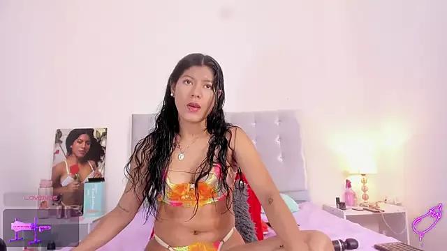 NiaBlanco from StripChat is Freechat