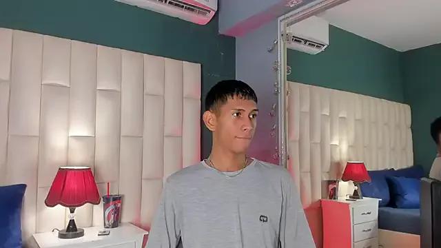 Nick_Collins18 from StripChat is Freechat