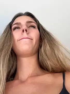 Try our girls live displays and explore the company of endless strippers, with beautiful physiques, vibrating toys and more.