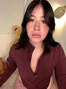 NicoleLeinn from StripChat is Freechat