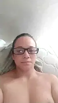 Avatar of nicolle_milf1978