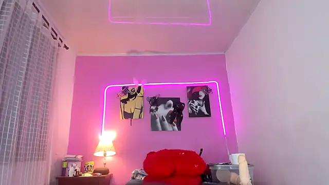 Niki_Fox111 from StripChat