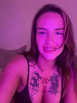 Nikki__Foxx from StripChat is Freechat