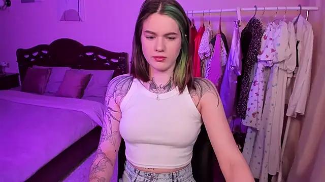 NikkieKatty from StripChat