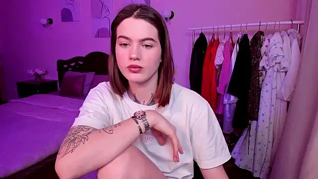NikkieKatty from StripChat