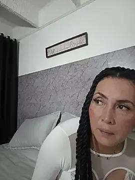 Try our girls live displays and explore the company of endless strippers, with beautiful physiques, vibrating toys and more.