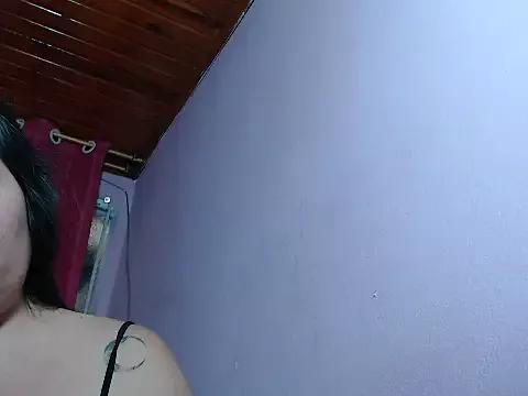 nina_kisslove from StripChat is Freechat