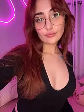 Nina_noire from StripChat is Freechat