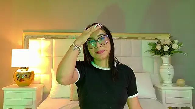 NinnaClark from StripChat