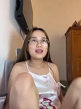 Photos of Niraa3 from StripChat is Freechat