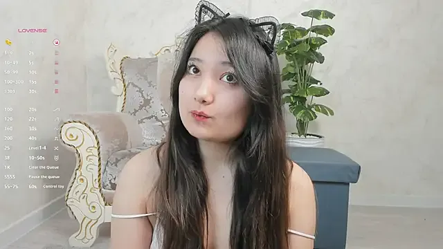 noa_bloom — make ass red from doggy~