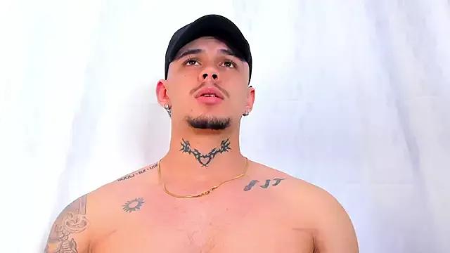 NoahhBrown from StripChat is Freechat