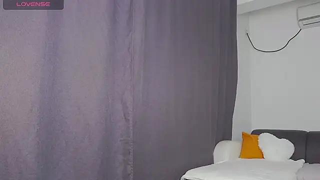 Nobodyforever from StripChat