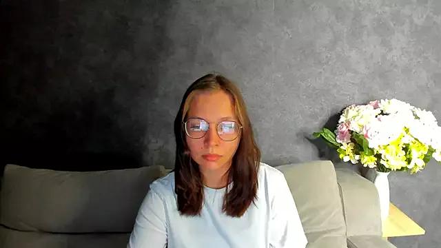 Noora_Moore from StripChat is Freechat