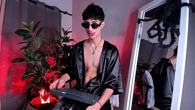 Try our girls live displays and explore the company of endless strippers, with beautiful physiques, vibrating toys and more.