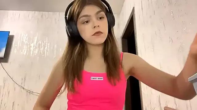 NovaMuse from StripChat is Freechat