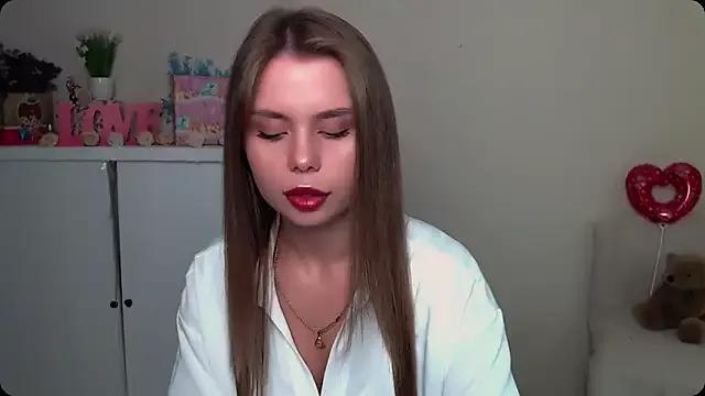 OceanicDawn from StripChat is Freechat