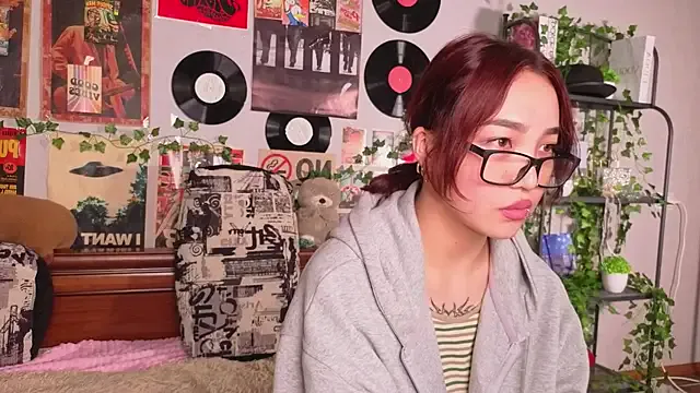 OdetteBiddy — Take off my top