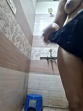 Official_queen from StripChat is Freechat